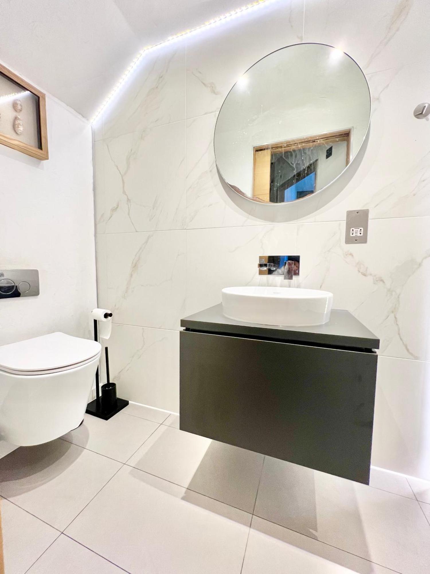 Apartament Stylish 2Br Designer Flat Holland Park Londyn Zewnętrze zdjęcie